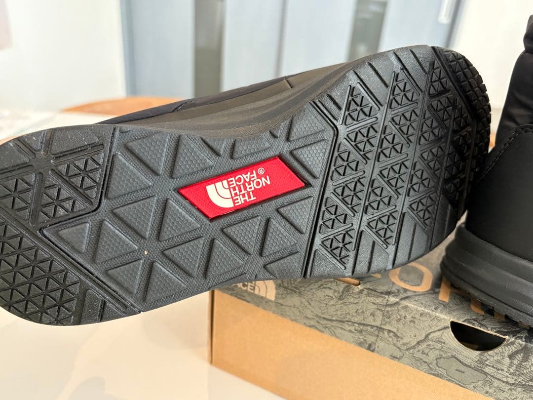 ノースフェイス　スノーブーツ　ヌプシ トラクション ライトウォータープルーフミニ