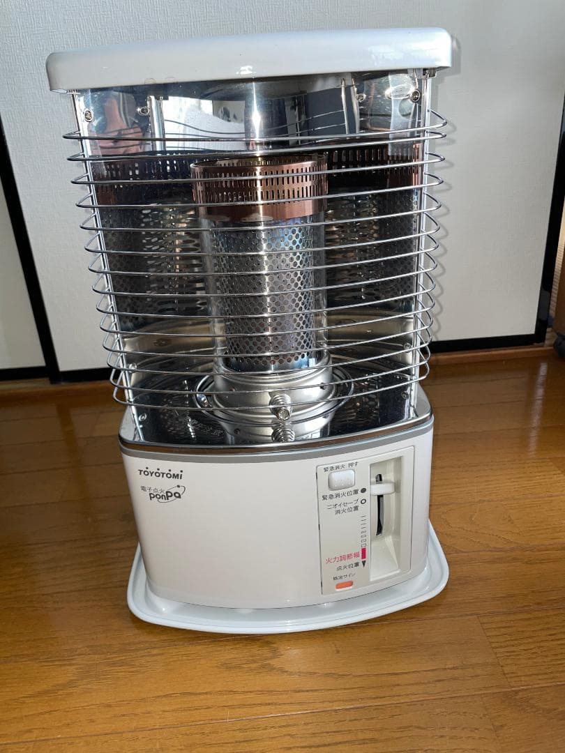 【美品】トヨトミ 石油ストーブ RS-H2900