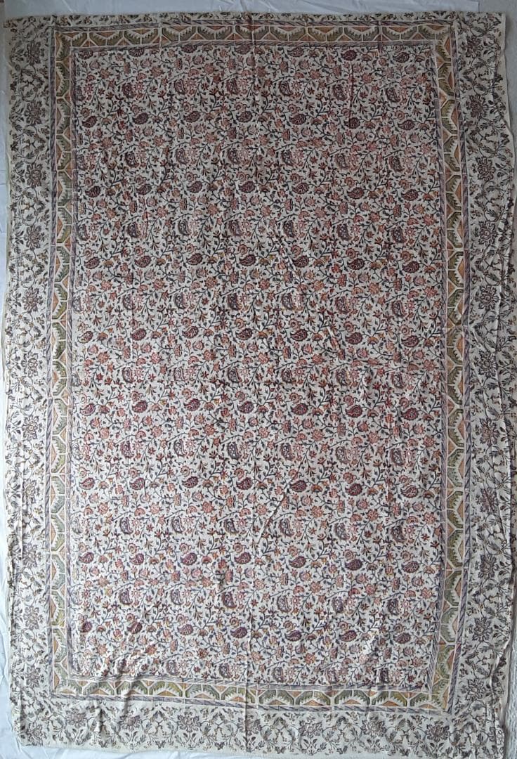 大きな綿布にペルシャの多様な花を捺染、ヴィンテージ・カラム・カーリ　残された花々
