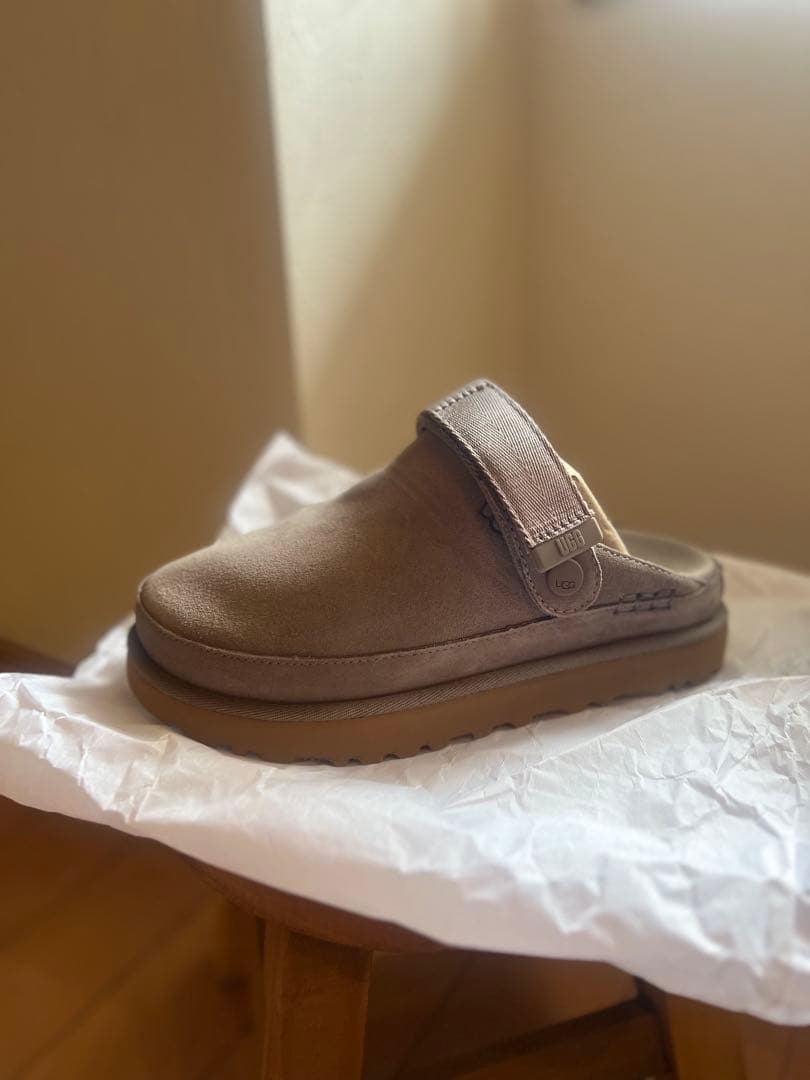 【新品•未使用品】UGG Goldenstar Clog 23cm
