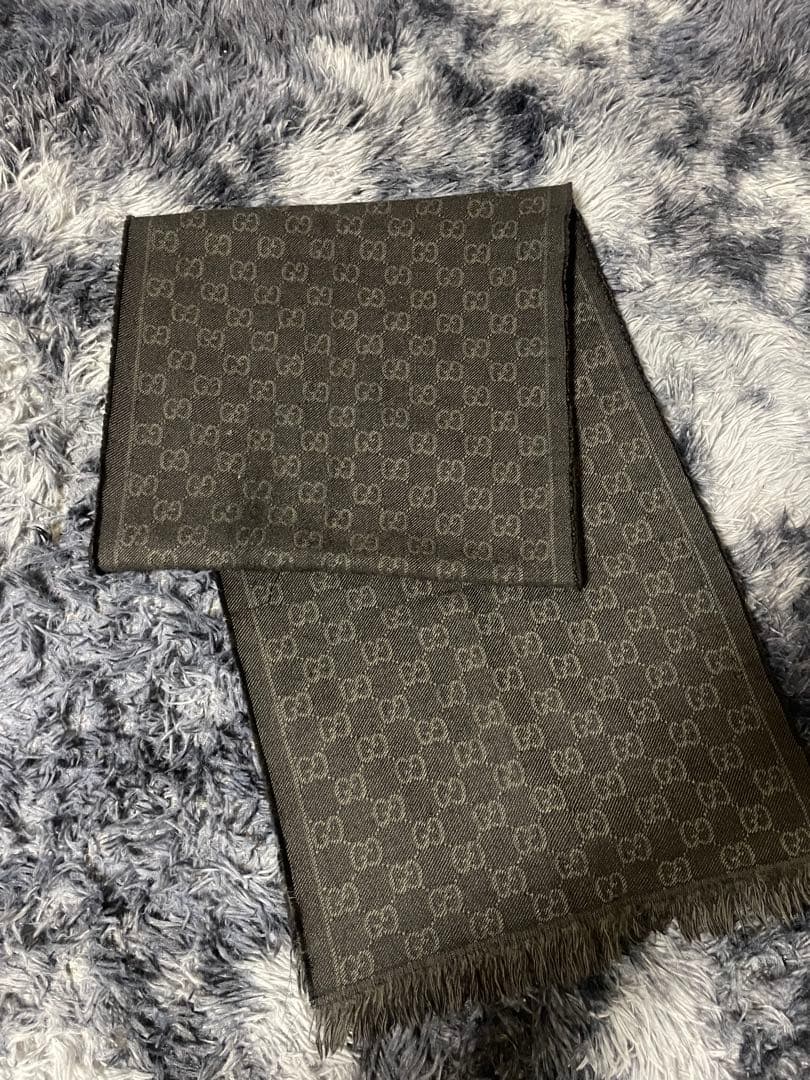 GUCCI マフラー　ブラック