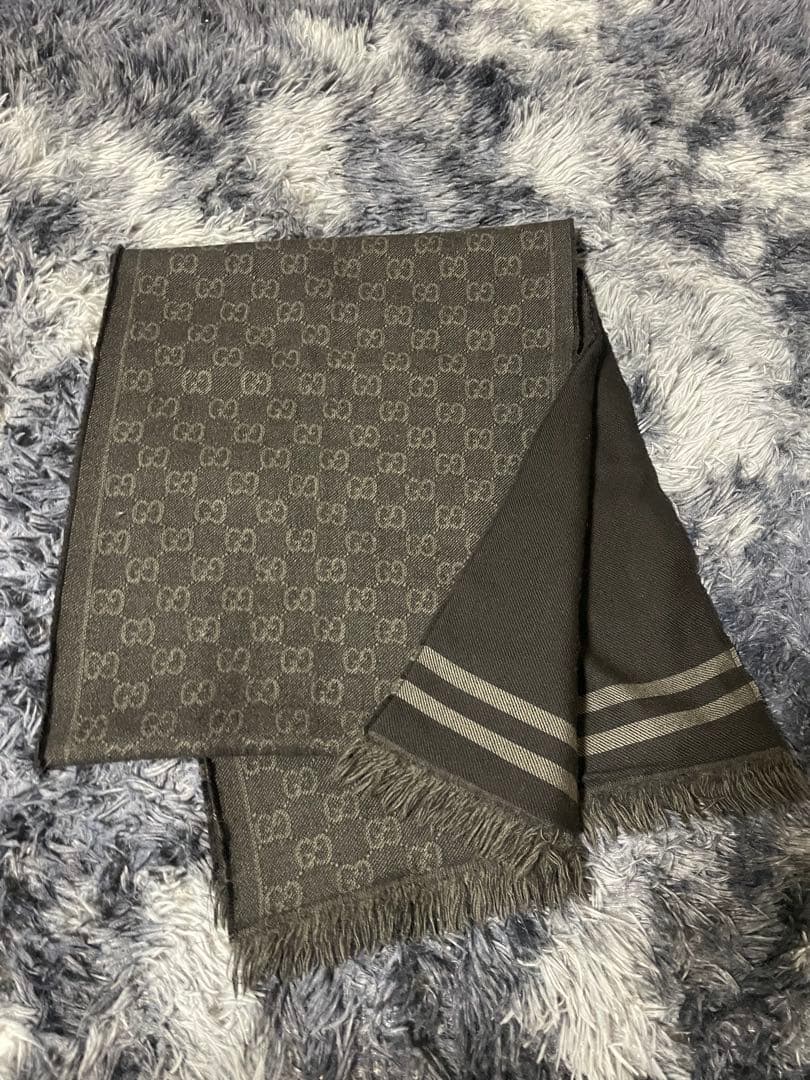 GUCCI マフラー　ブラック