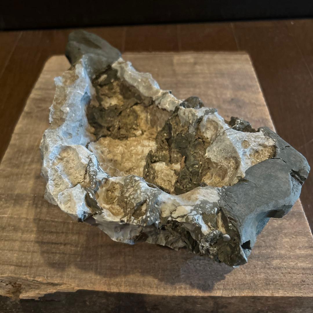 小品盆栽　植木鉢　天然石　希少品　クリ抜き植木鉢　一点物　多肉植物　サボテン