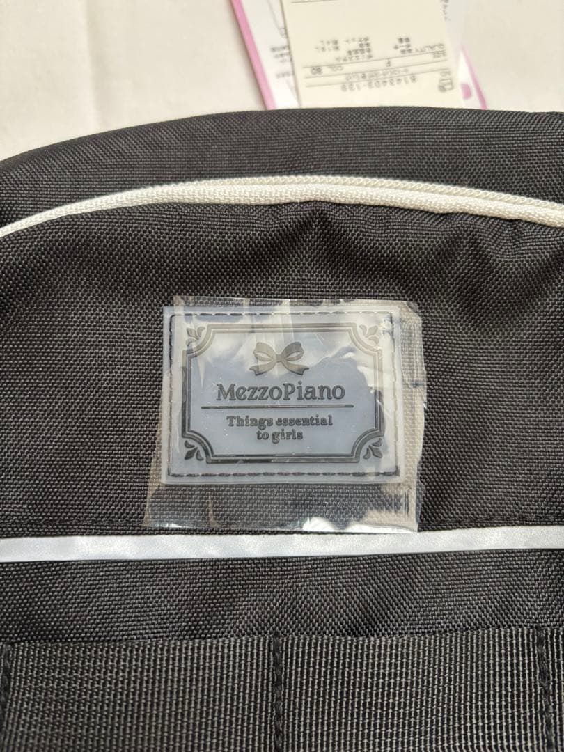 ハートポーチ付きリュック 22L 新品・未使用　ブラック