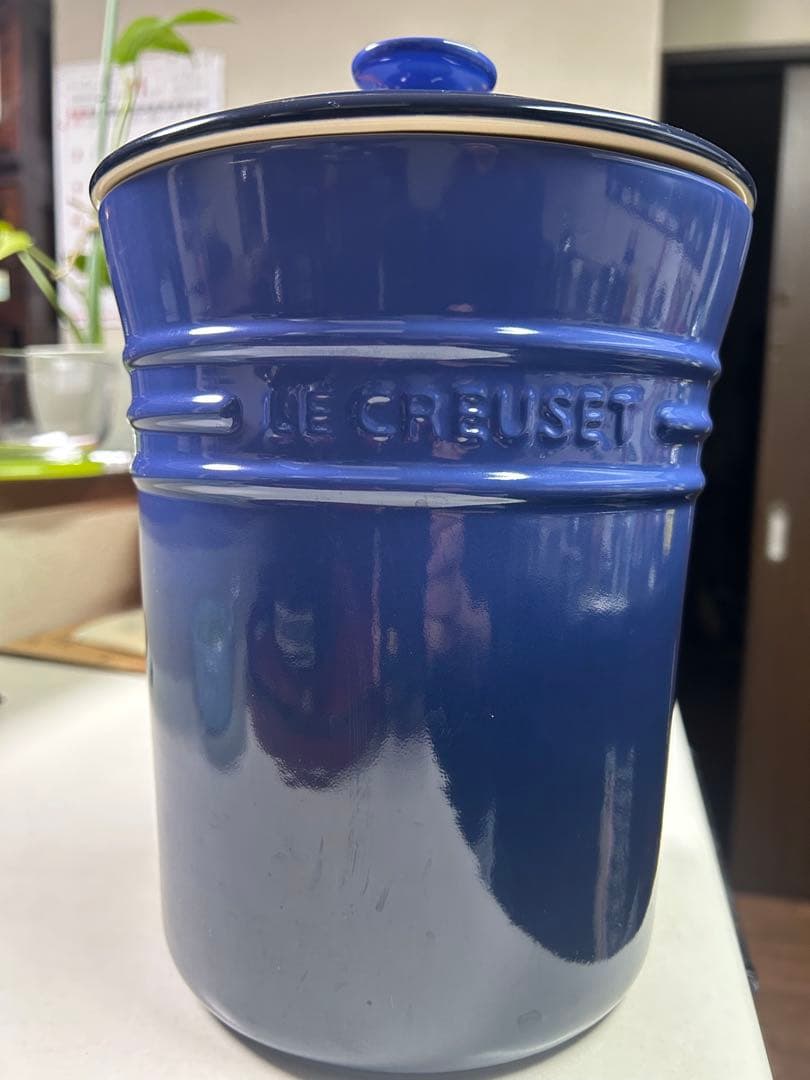 LE CREUSET フードストッカー　 キャニスター　ミディアムサイズ