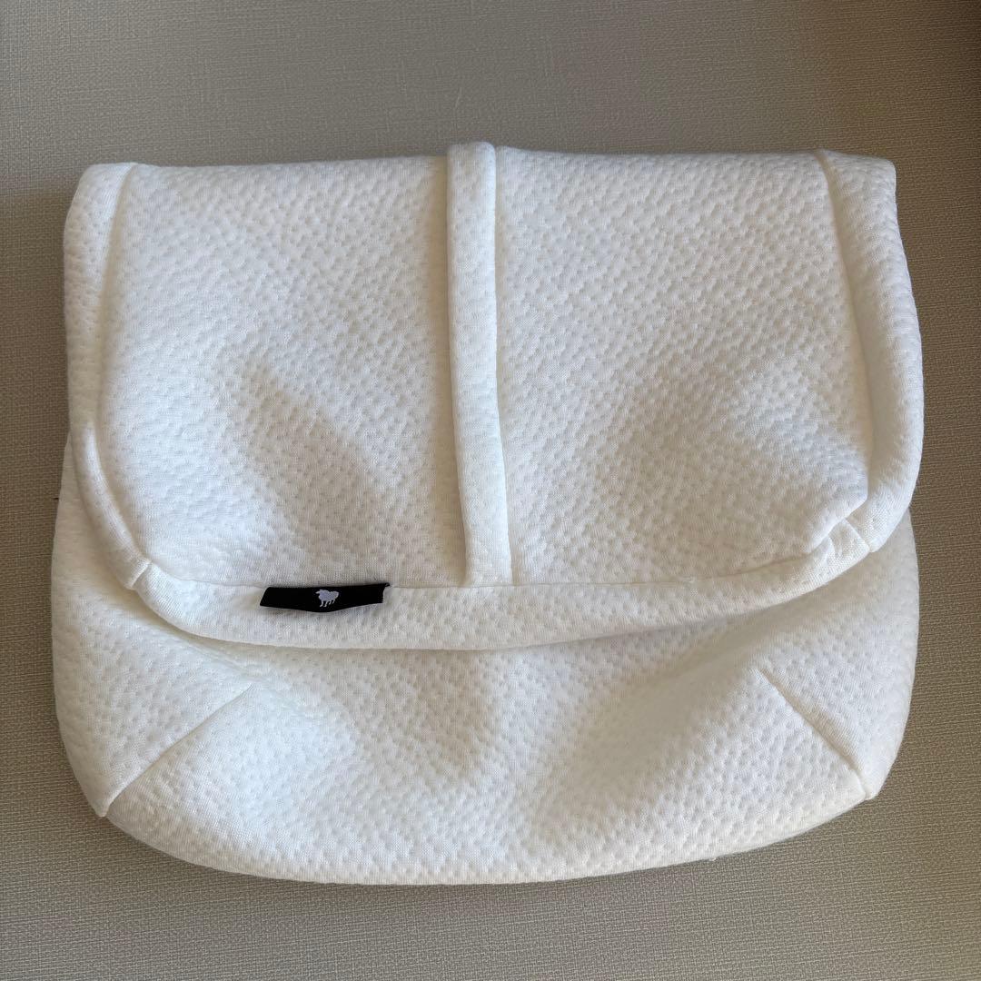 新品+1回使用品　2個セット　専用カバー付　極上睡眠　ヒツジのいらない枕　fit