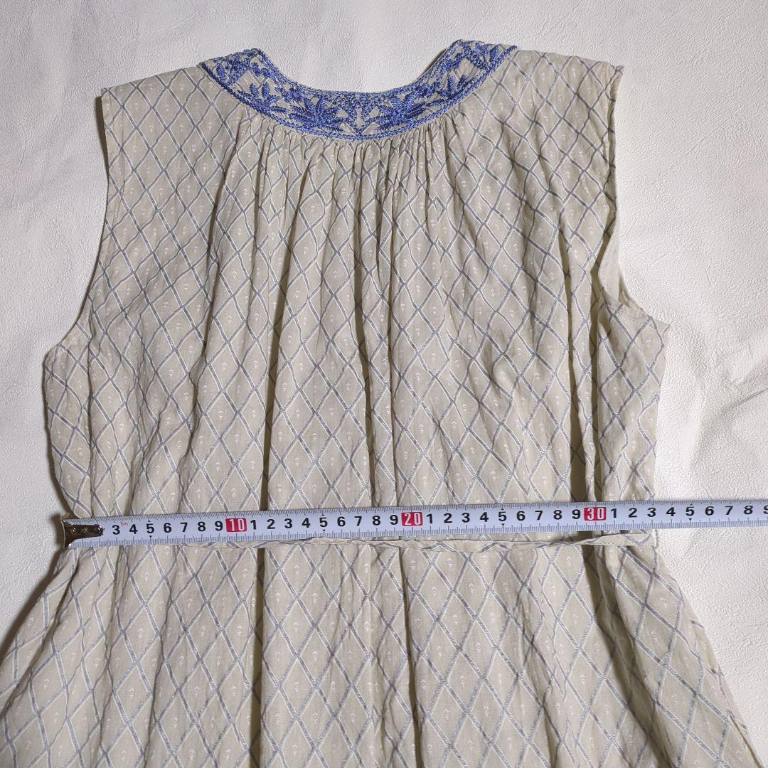 Pasand by ne Quittez pas 刺繍入りマキシドレス