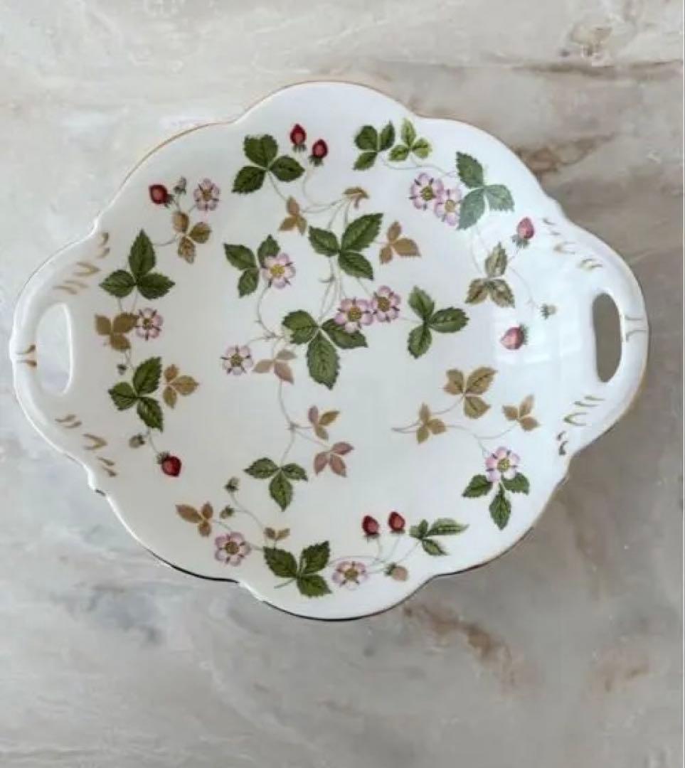新品　 ワイルドストロベリー　ウィンザートレイ　箱付き
