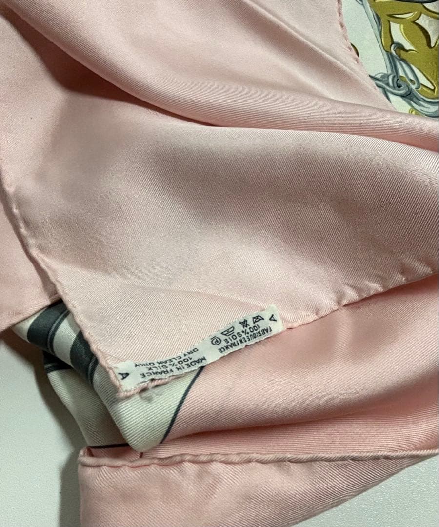 エルメス HERMES カレ 90 スカーフ 式典用馬勒 ピンク 箱付き