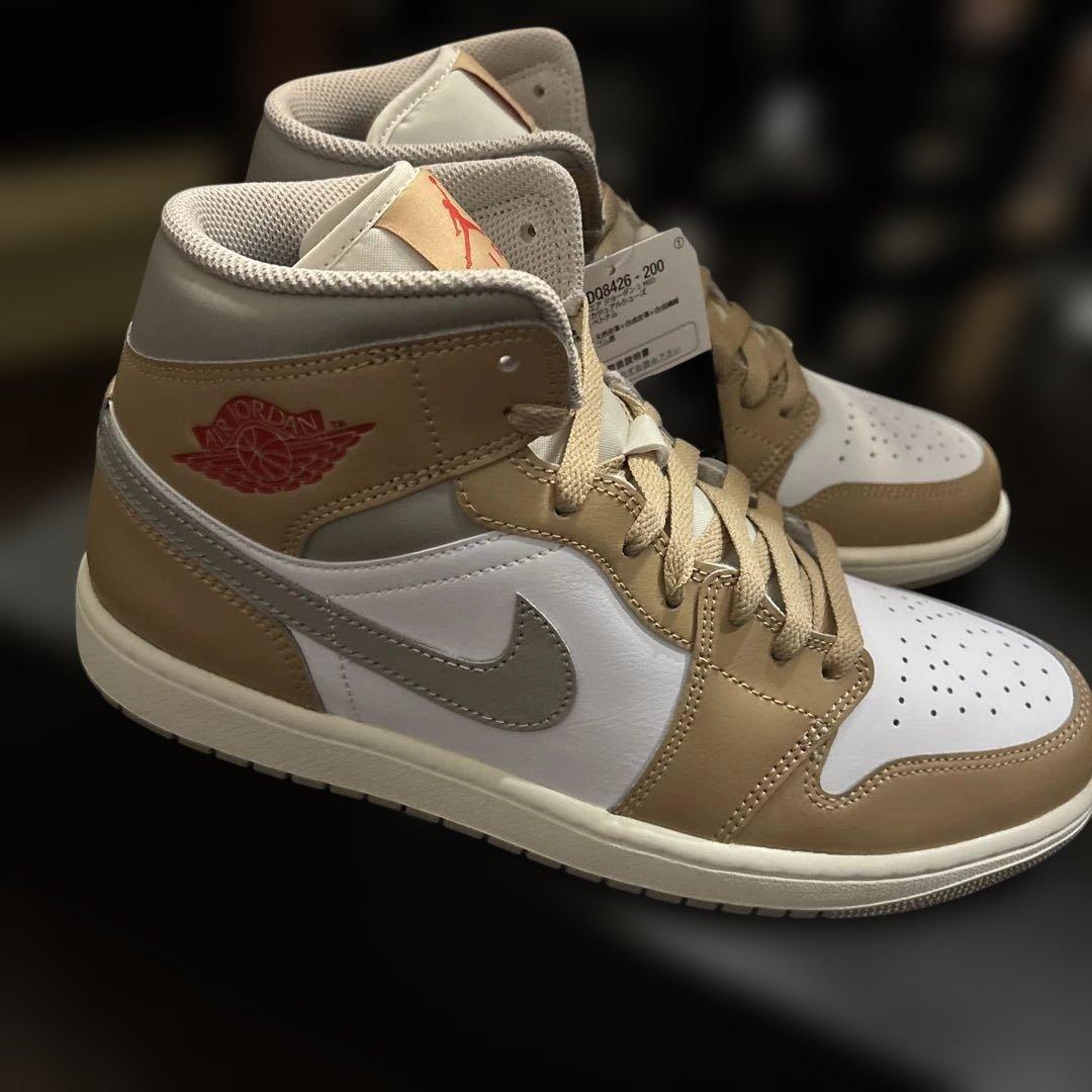 T*a様 ナイキ nike AIR JORDAN 1MID DQ8426-200