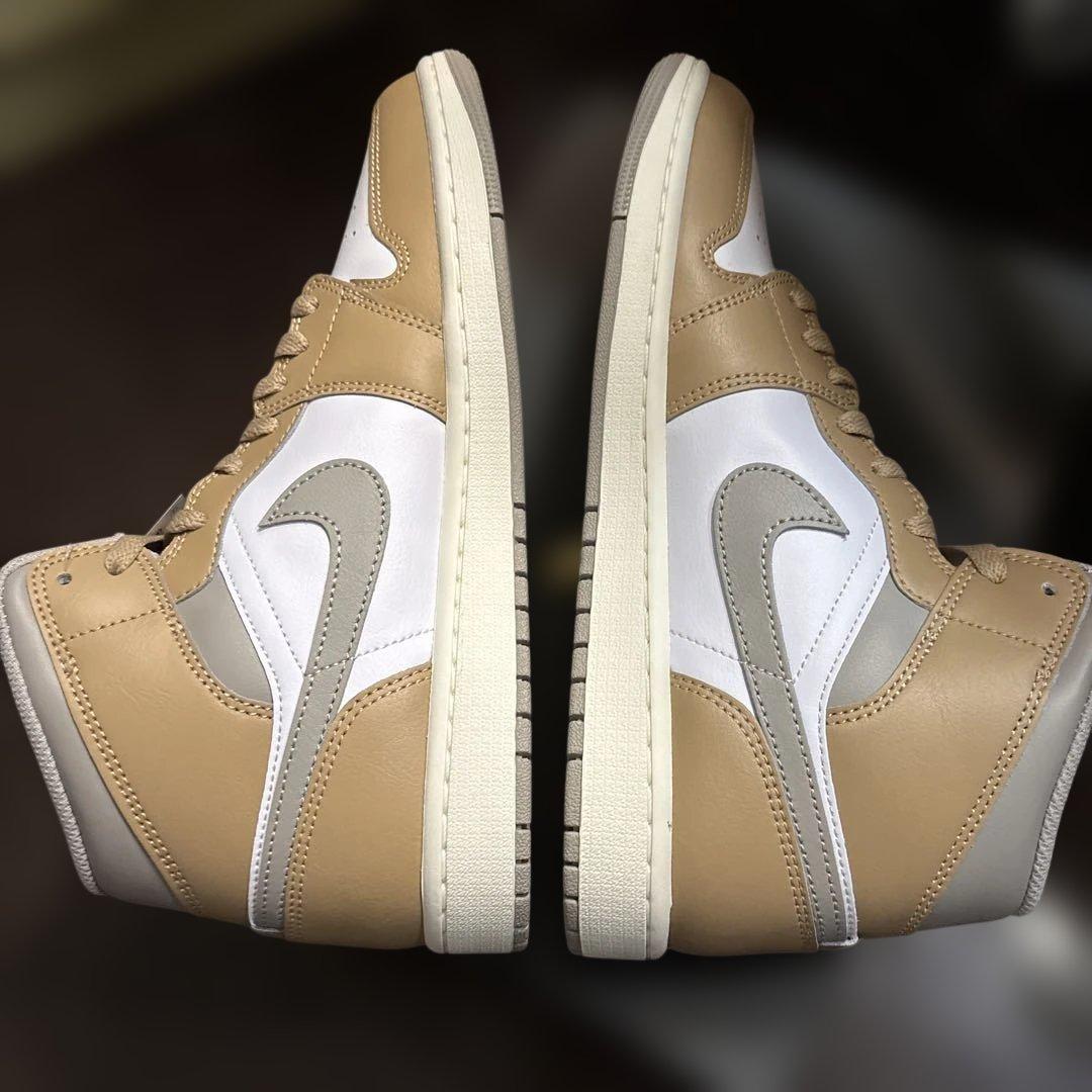 T*a様 ナイキ nike AIR JORDAN 1MID DQ8426-200