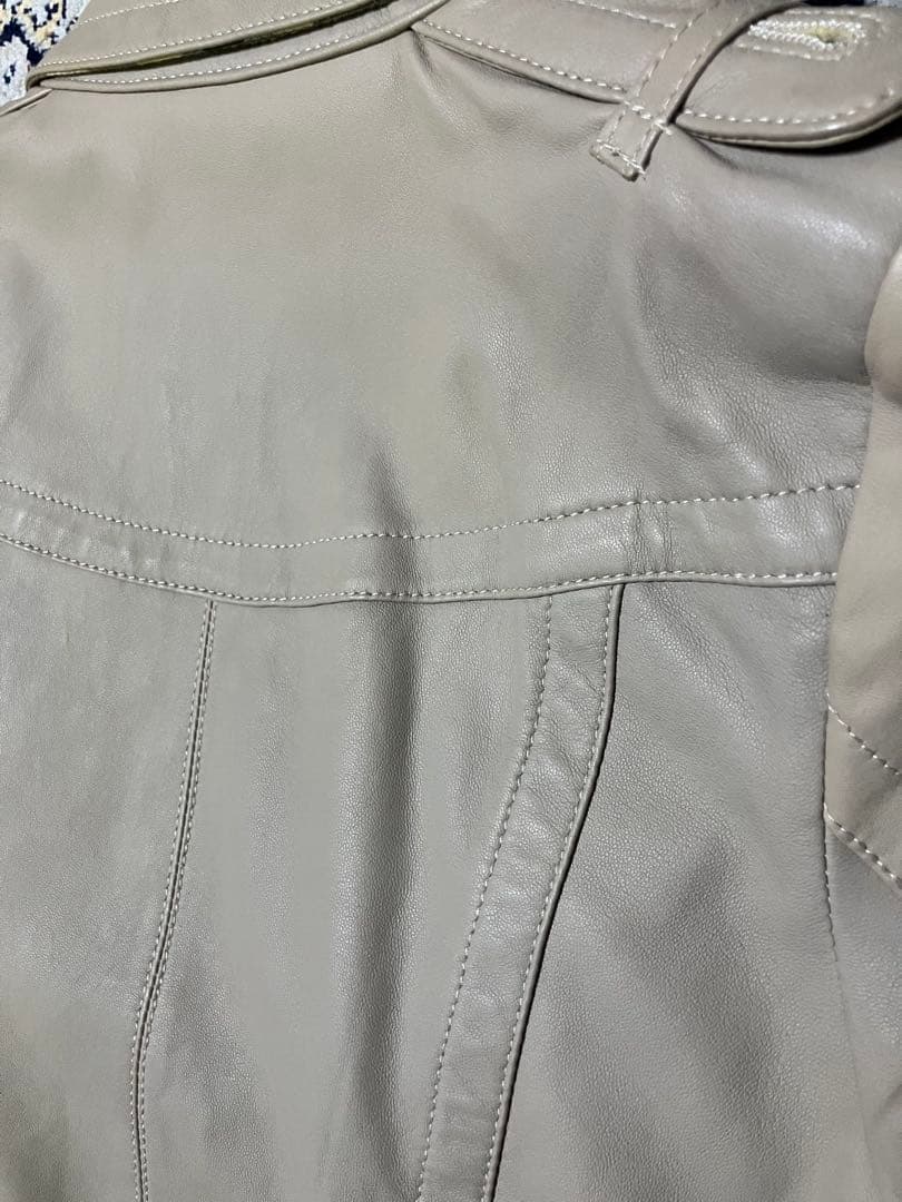 バーバリーロンドン　羊革 ラムレザージャケット グレージュ38