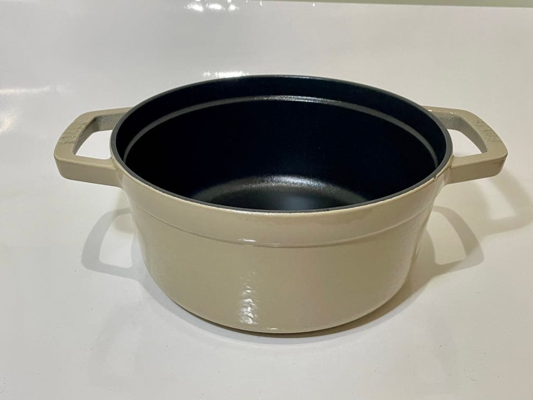 なみ　ストウブ　22cm リネン