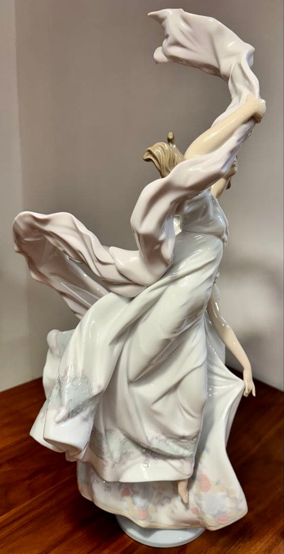 【特大廃盤レア美品】68万円　図鑑付　リヤドロ 　「自由への賛歌」 Lladro