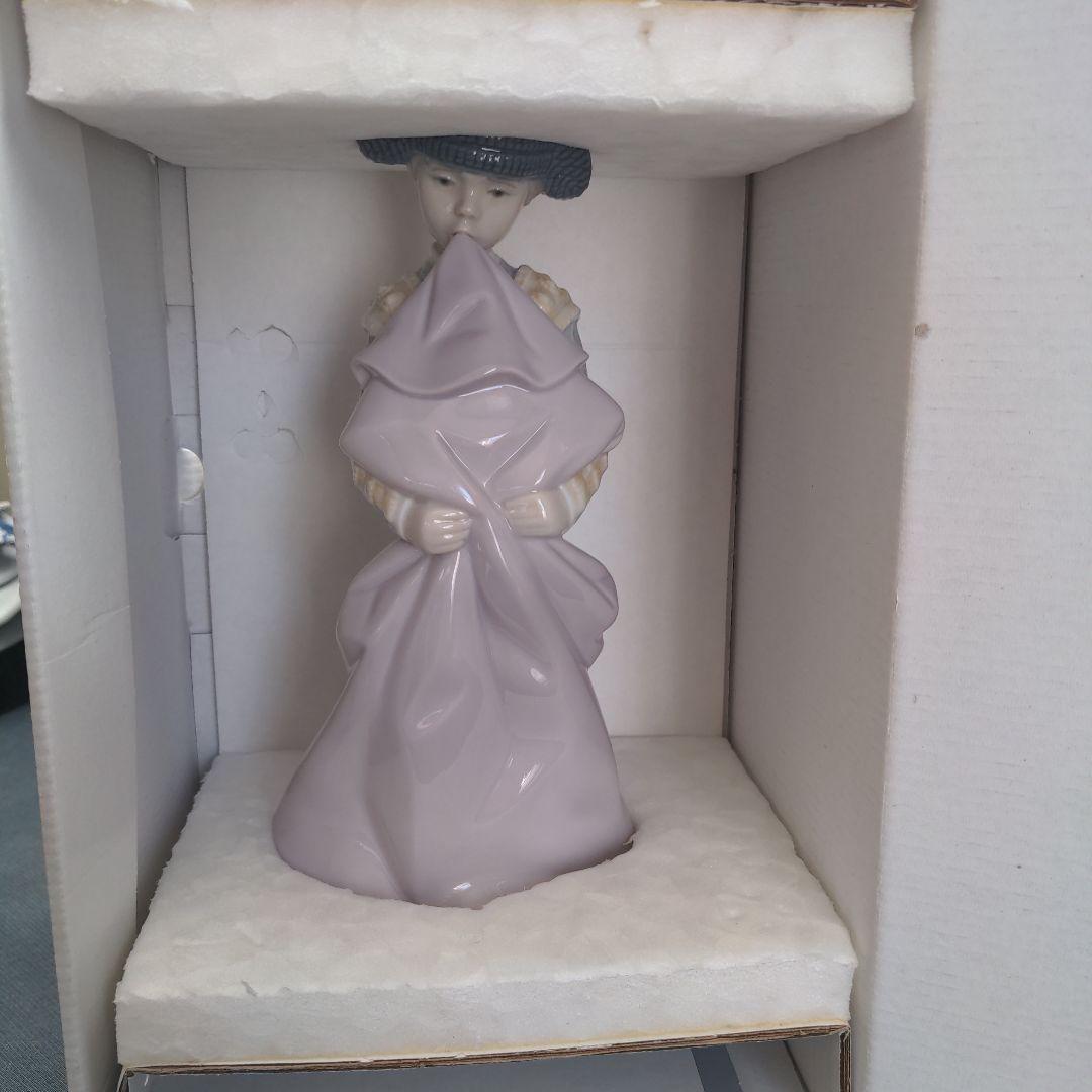 LLADRO　リヤドロ　陶器人形 010-06437　箱付き