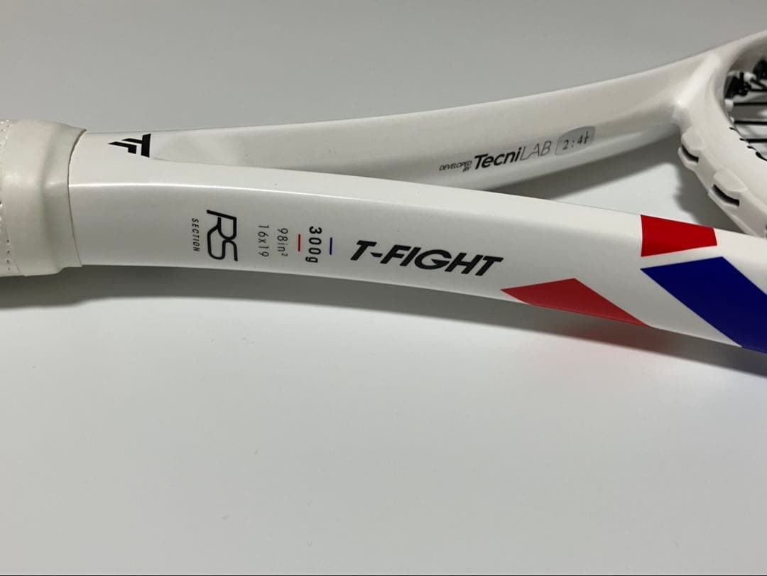 【週末限定価格】Tecnifibre T-FIGHT テニスラケット 300S