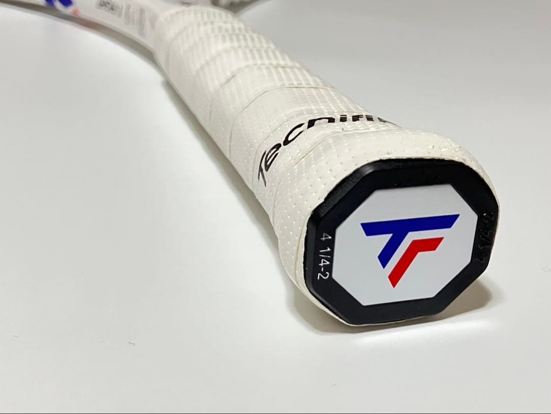 【週末限定価格】Tecnifibre T-FIGHT テニスラケット 300S