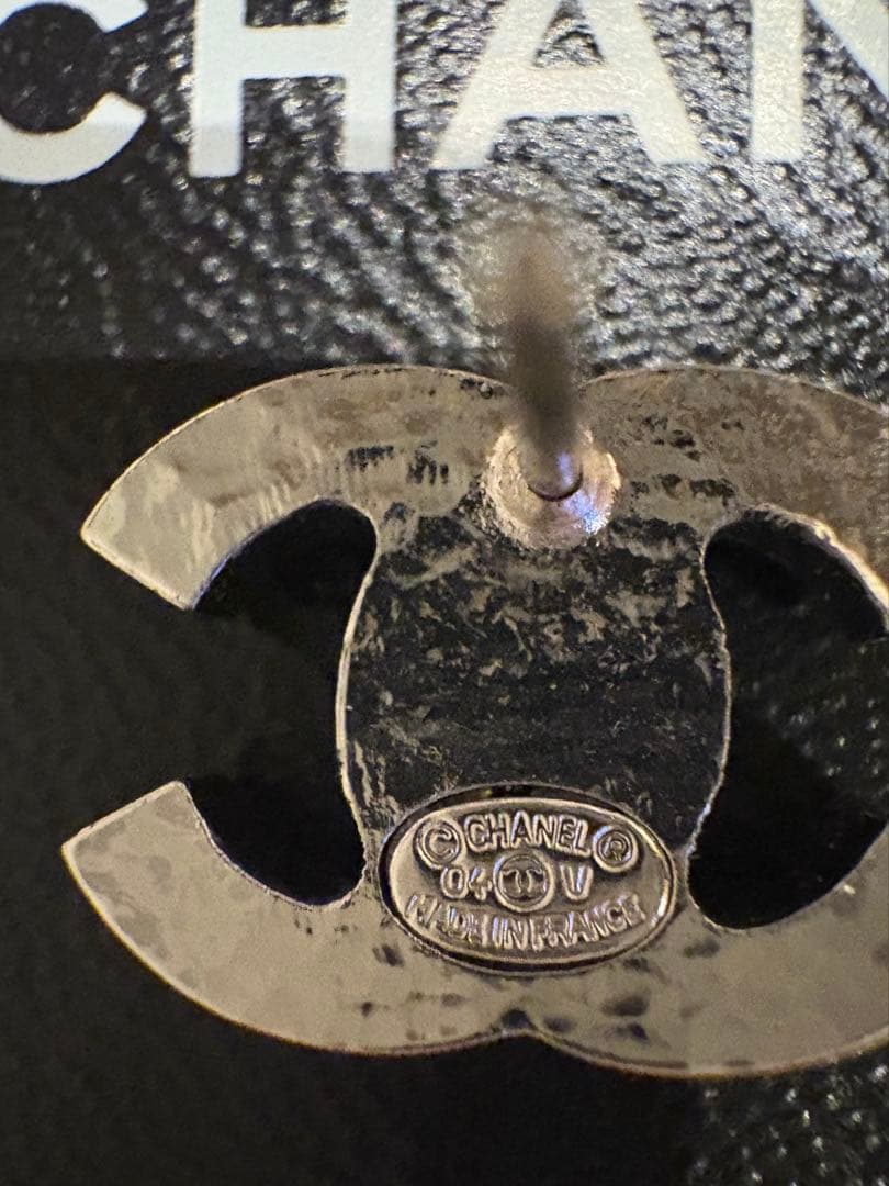 CHANEL パール付きロゴピアス　ヴィンテージ