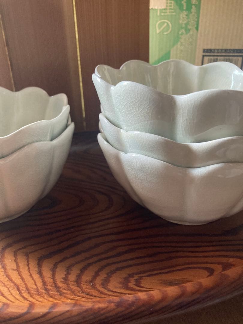 アンティーク　輪花鉢5客組セット　菊型　青磁　お茶道具？向付け鉢？煮物鉢？