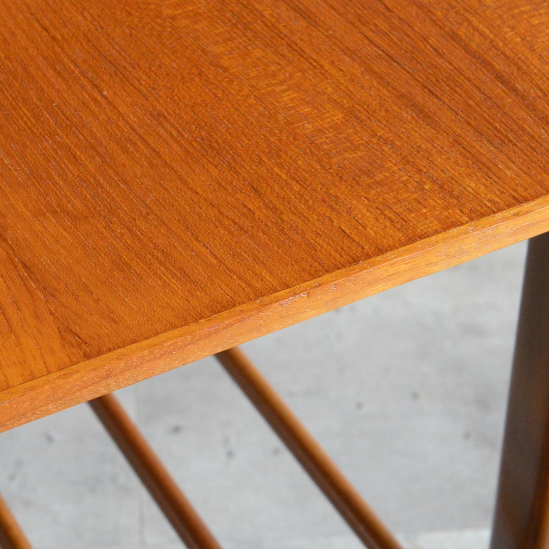 デンマーク 北欧ヴィンテージ チーク サイドテーブル ラダー棚付 北欧家具