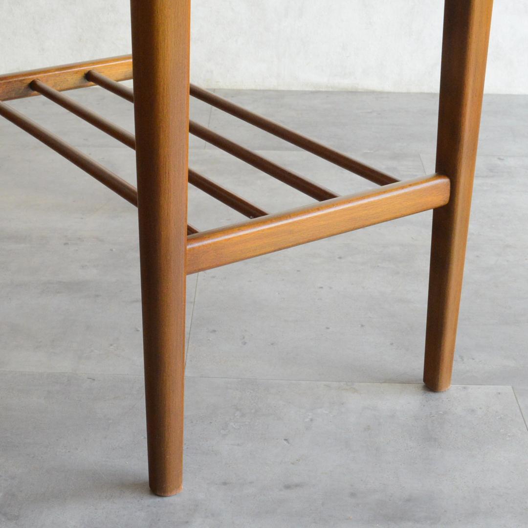 デンマーク 北欧ヴィンテージ チーク サイドテーブル ラダー棚付 北欧家具