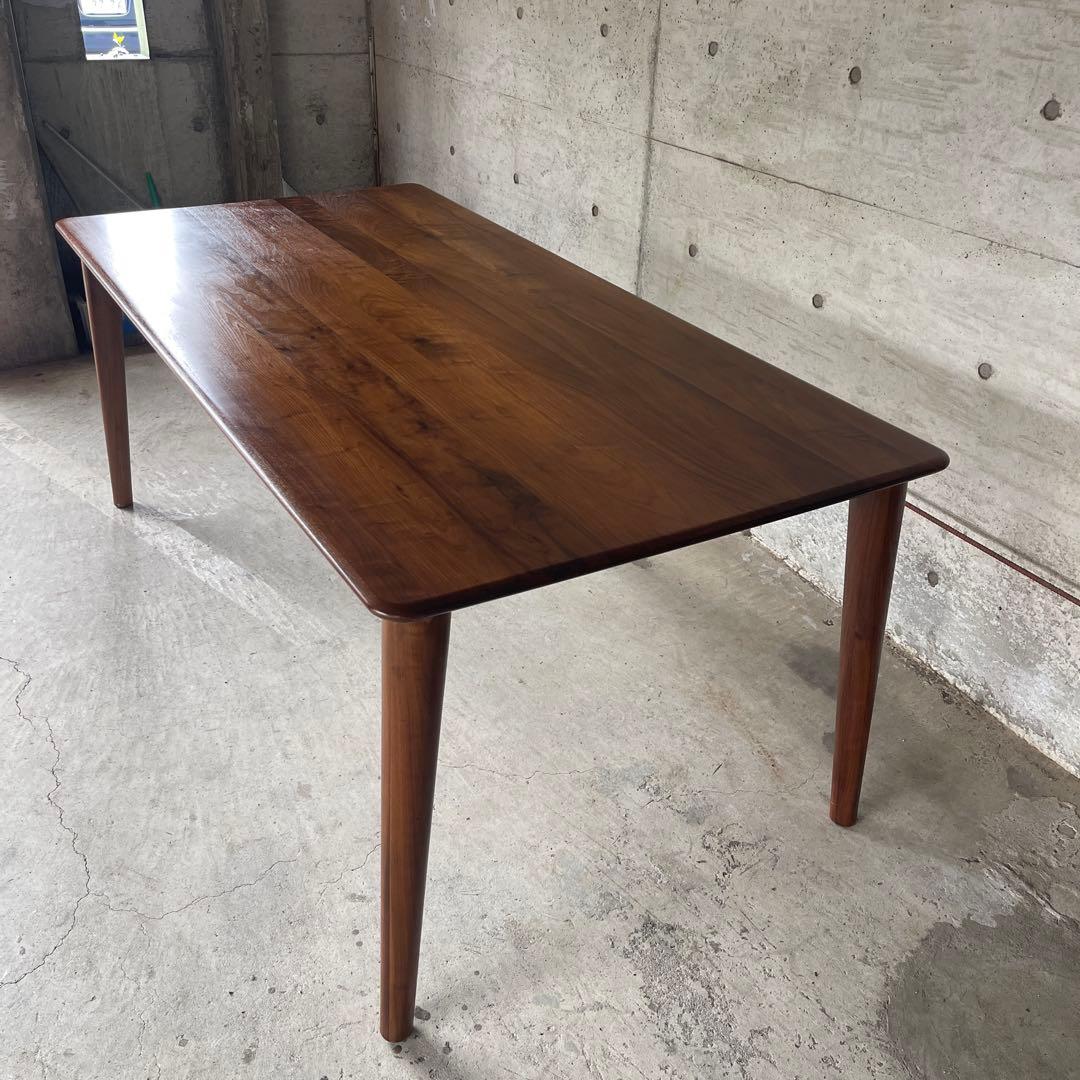 IDC OTSUKA 大塚家具　ウォールナット ダイニングテーブル　無垢材