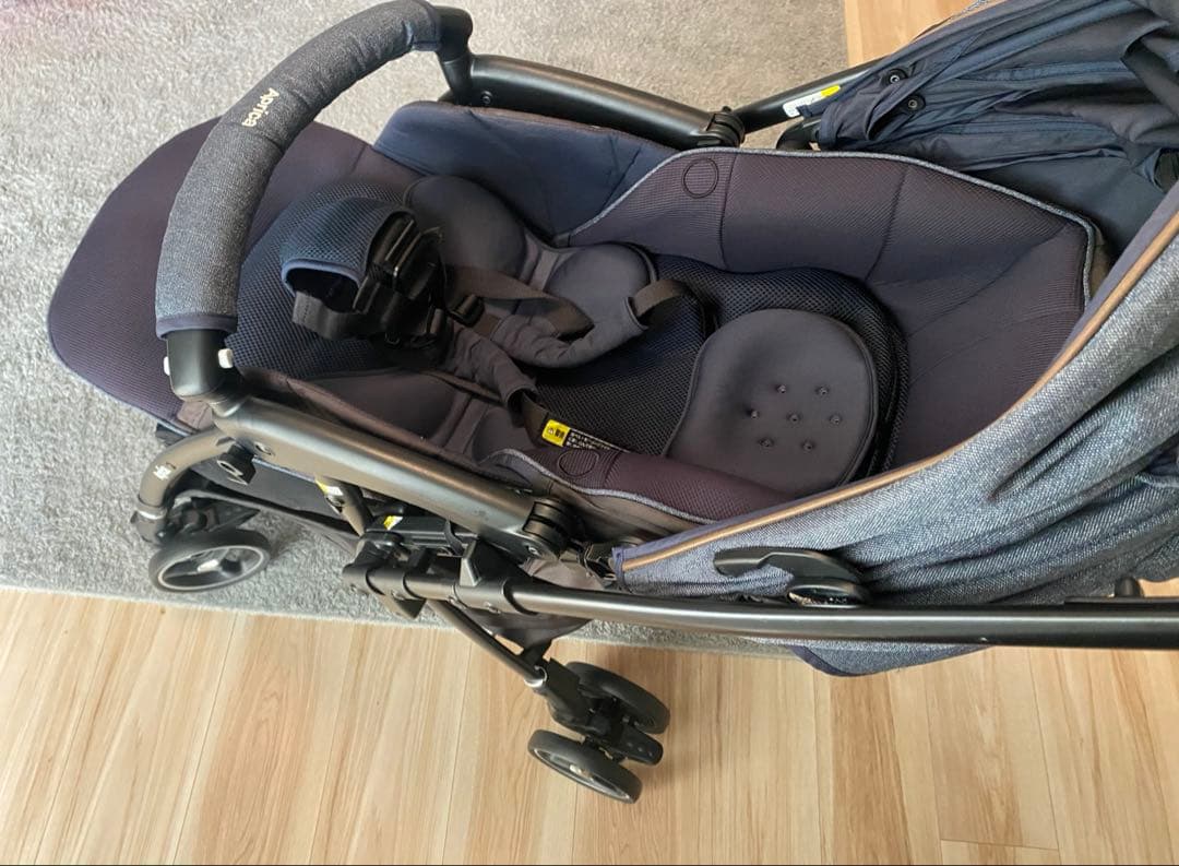 ラクーナクッションフリー　タイヤ新品