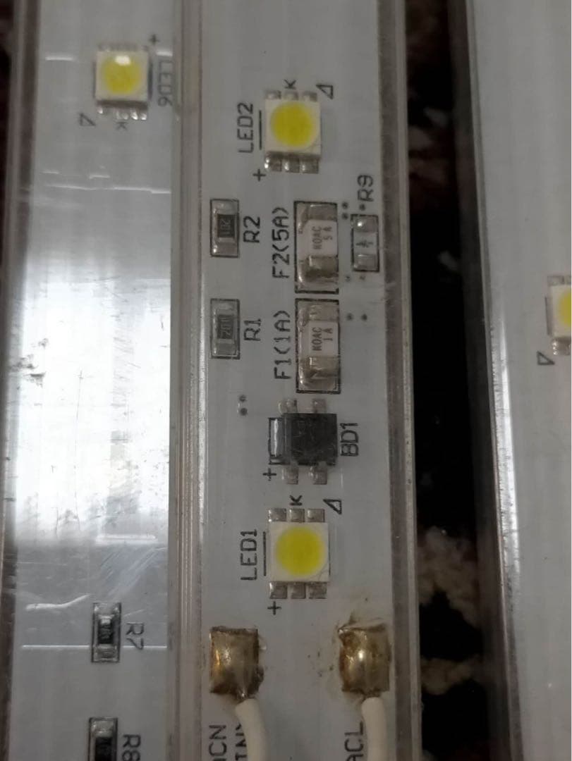 サーフエイスコイト100V 昼光色　50W LED60本セット　東京池袋　照明