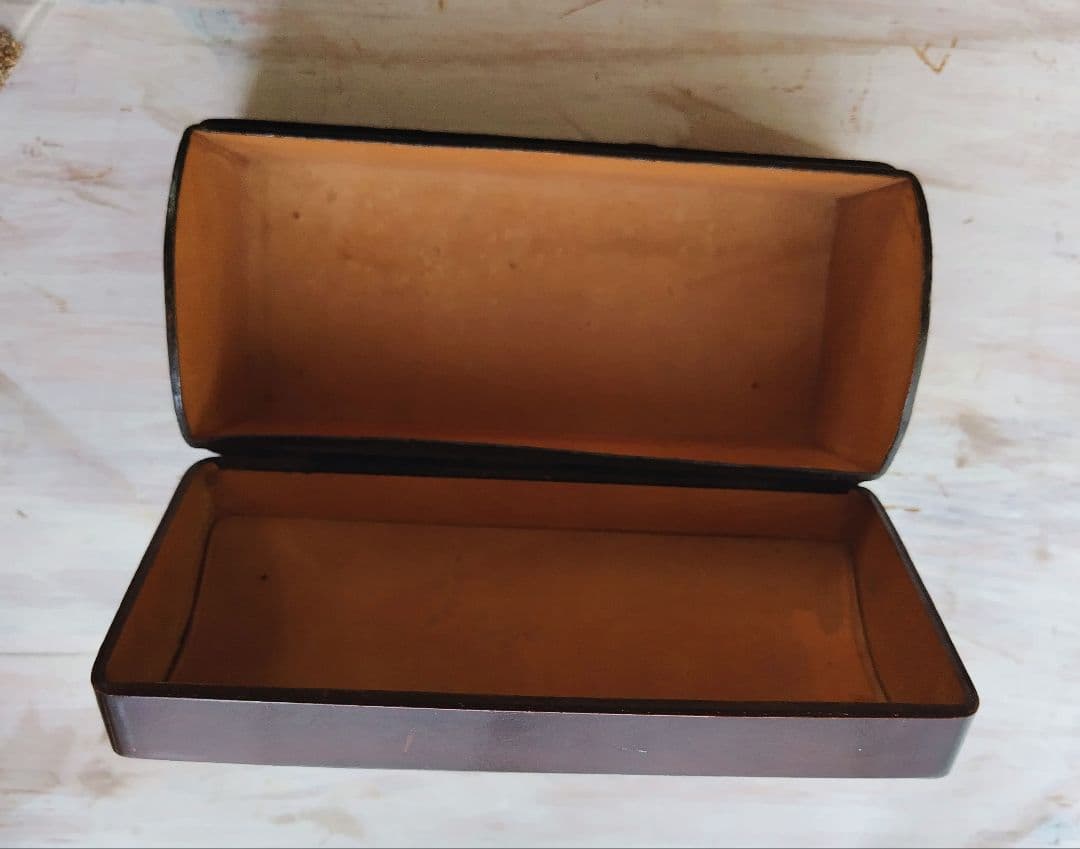 イタリア製　Pineider　レザーボックス