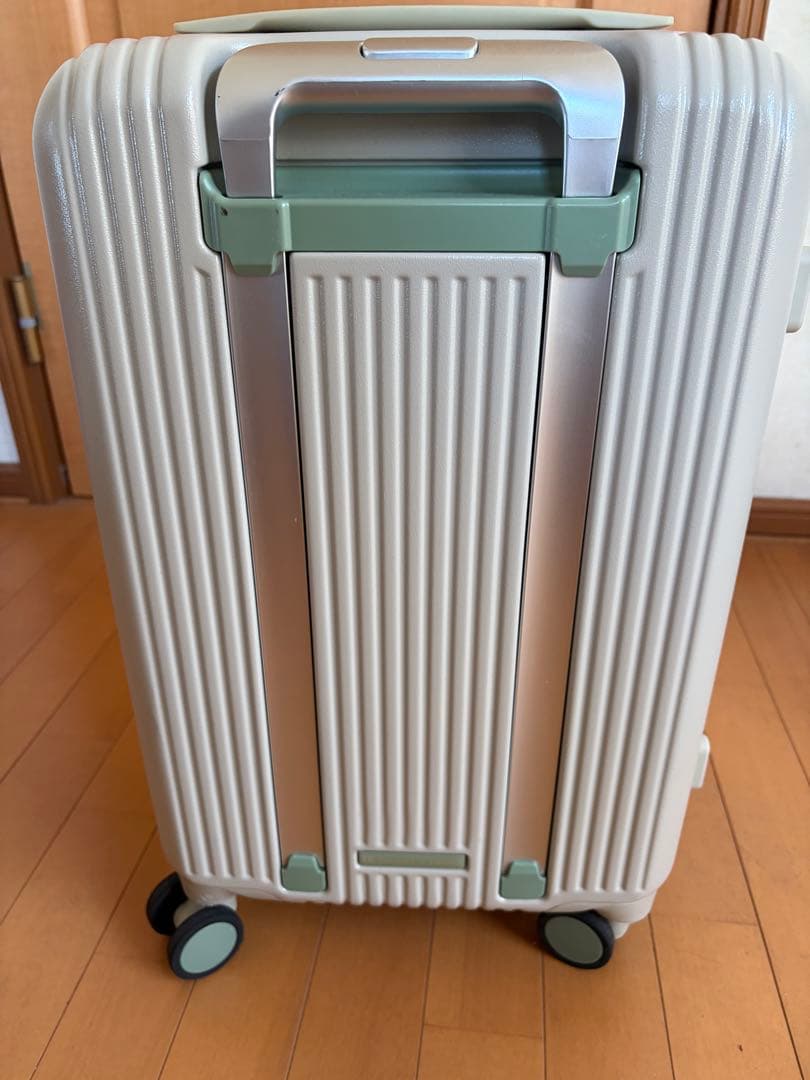 イノベーターキャリーケーススーツケース4サンドベージュ