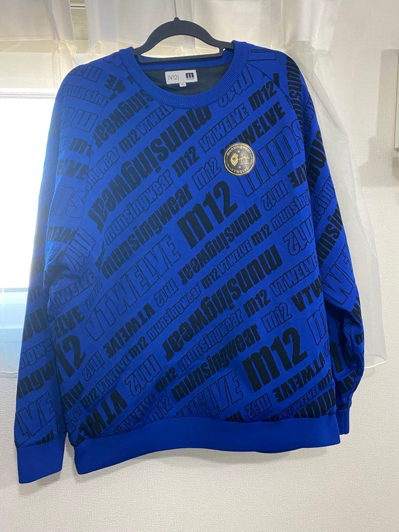 V12 × munsing wear コラボ　プルーオーバー　セーター