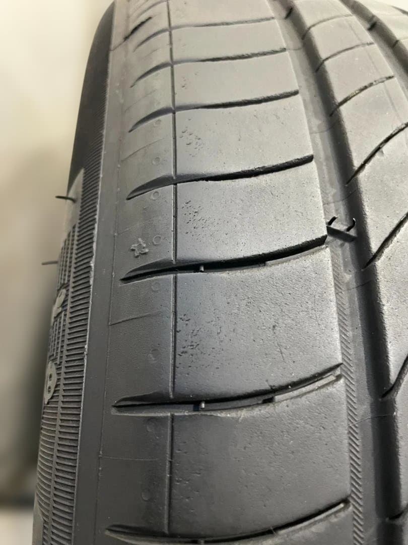 【送料無料】215/55R17 4本 22年製 ミシュラン 低燃費タイヤ