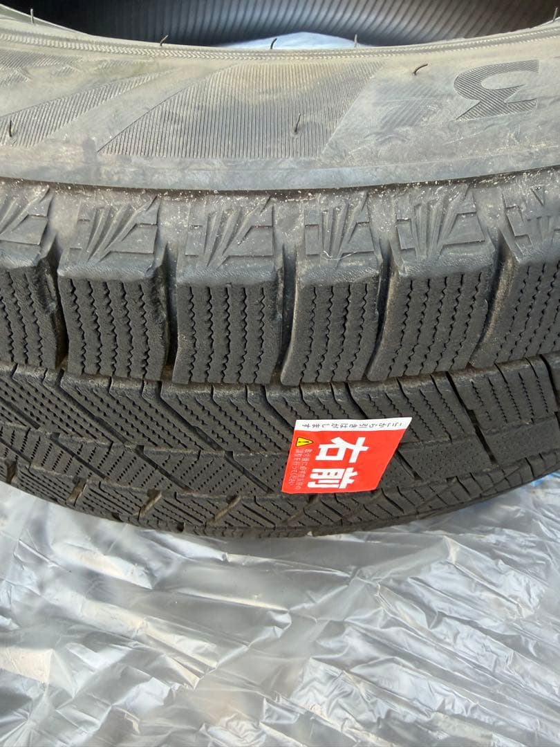 2023年製造ブリヂストンスタッドレス ブリザックVRX3 205/65R16