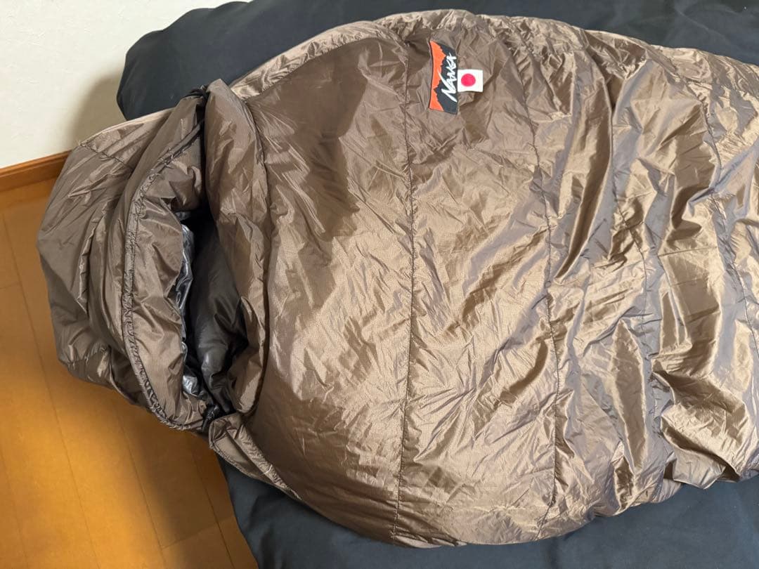 し*ん様 NANGAナンガ オーロラテックスライト600DX レギュラー 寝袋