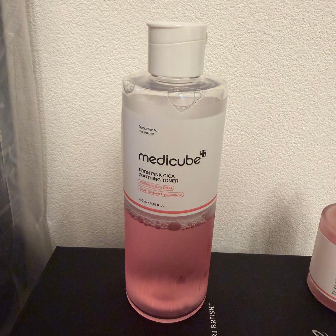 medicube ME-BPRM 美顔器 PDRNトナー ピンクアンプルセット