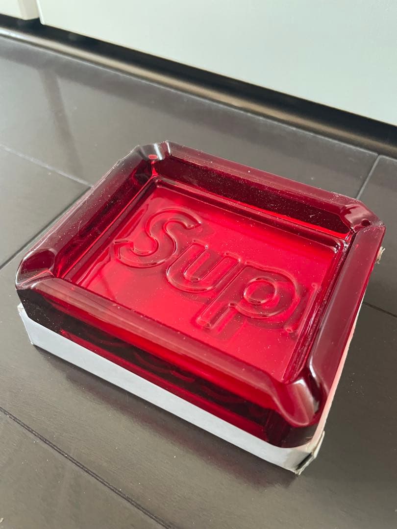 シュプリーム SUPREME 灰皿