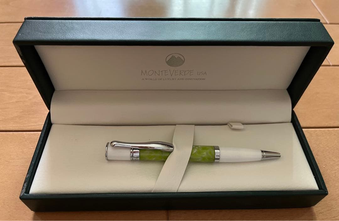 【未使用品】モンテベルデ　日本限定カラー　ボールペン