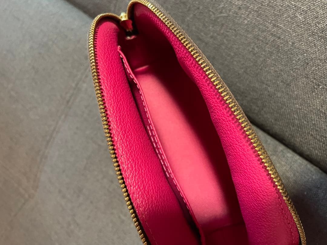 Louis Vuitton モノグラムポーチ　美品　ワールドツアー