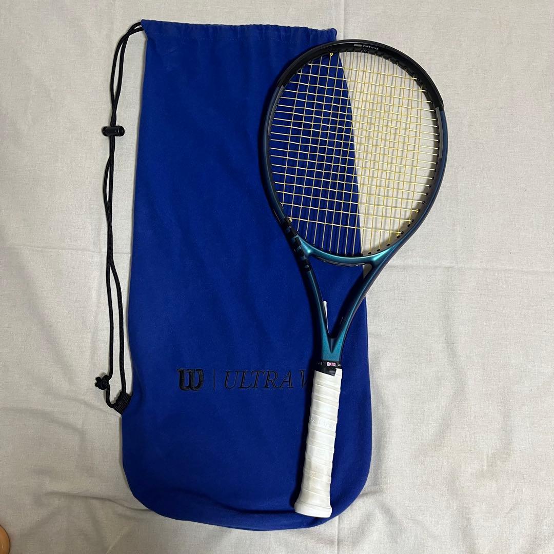 ③ Wilson Ultra 100L V4 G2テニスラケット 専用ケース付き
