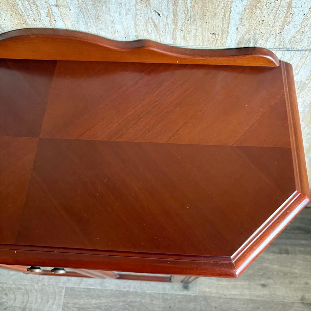 東海家具 Kent console コンソールキャビネット　ガラスキャビネット