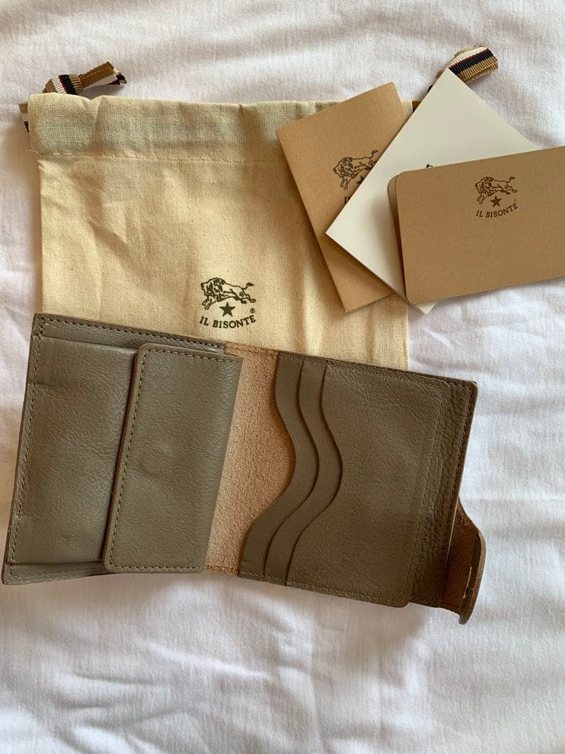 イルビゾンテ レザー ウォレット 折り財布 グレー　新品