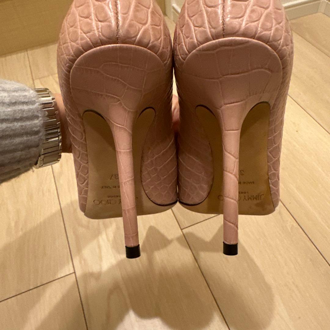 JIMMY CHOO♡型押しパンプス