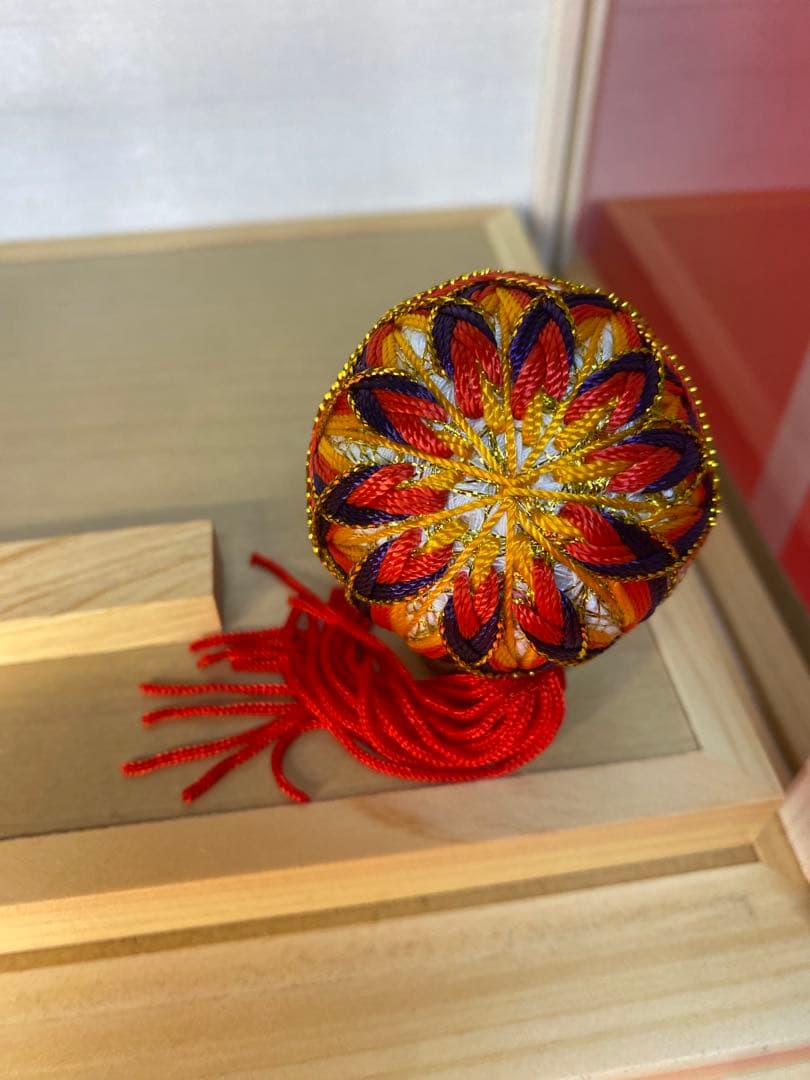 羽子板　総檜造り白木ガラスケース８号・サイズ間口約２５×奥行約２１×高さ約３８㎝