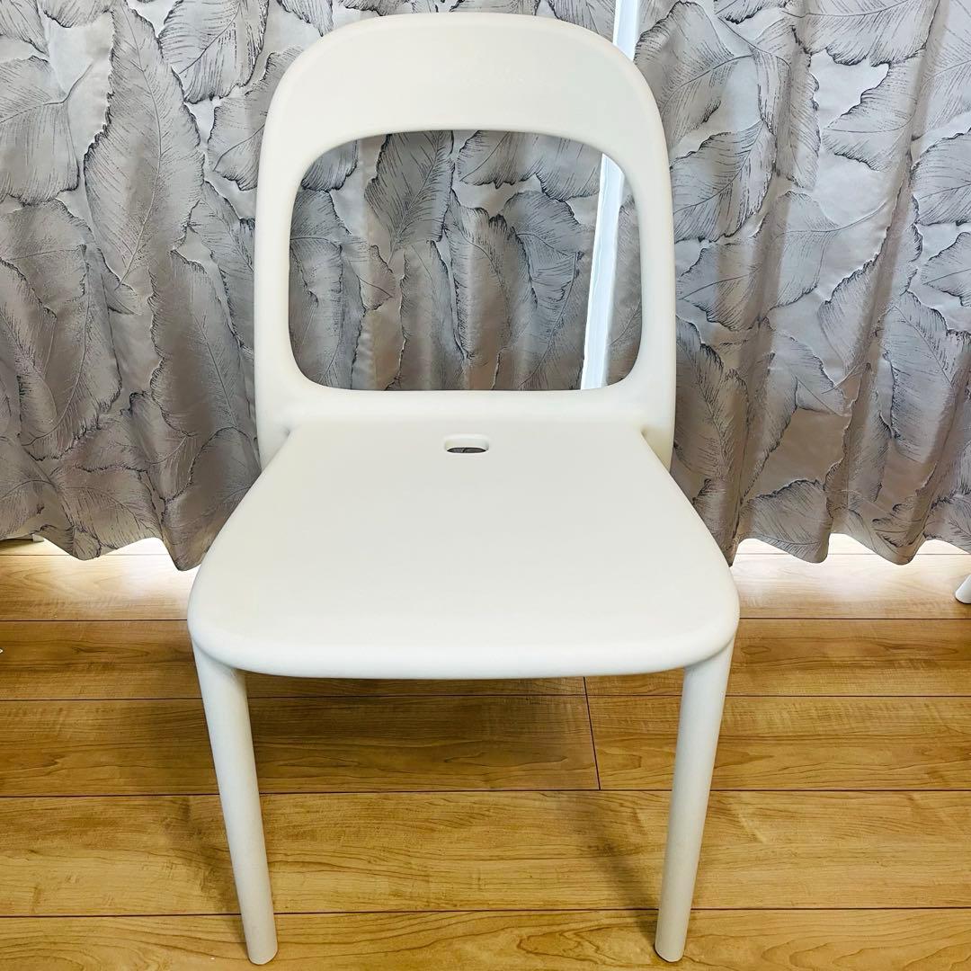 廃盤　希少　IKEA URBAN ウルバン　スタッキングチェア 白　2脚セット①