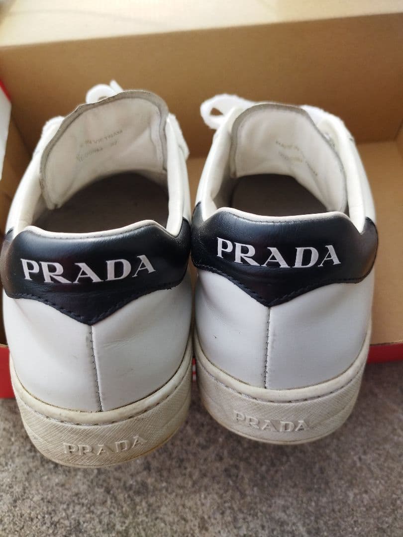 PRADAのスニーカー