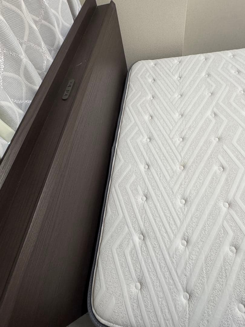 ニトリ　DマットNスリープ　ハード　フレーム付ダブルベッド