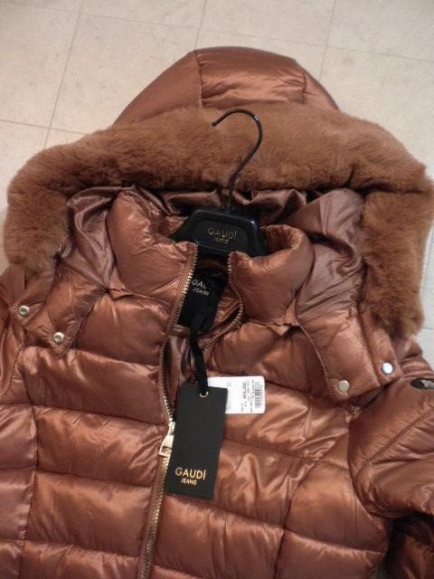 ◆お薦め！ガウディ◆綺麗キャメルブラウン！人気デザイン”エコダウンコート！42