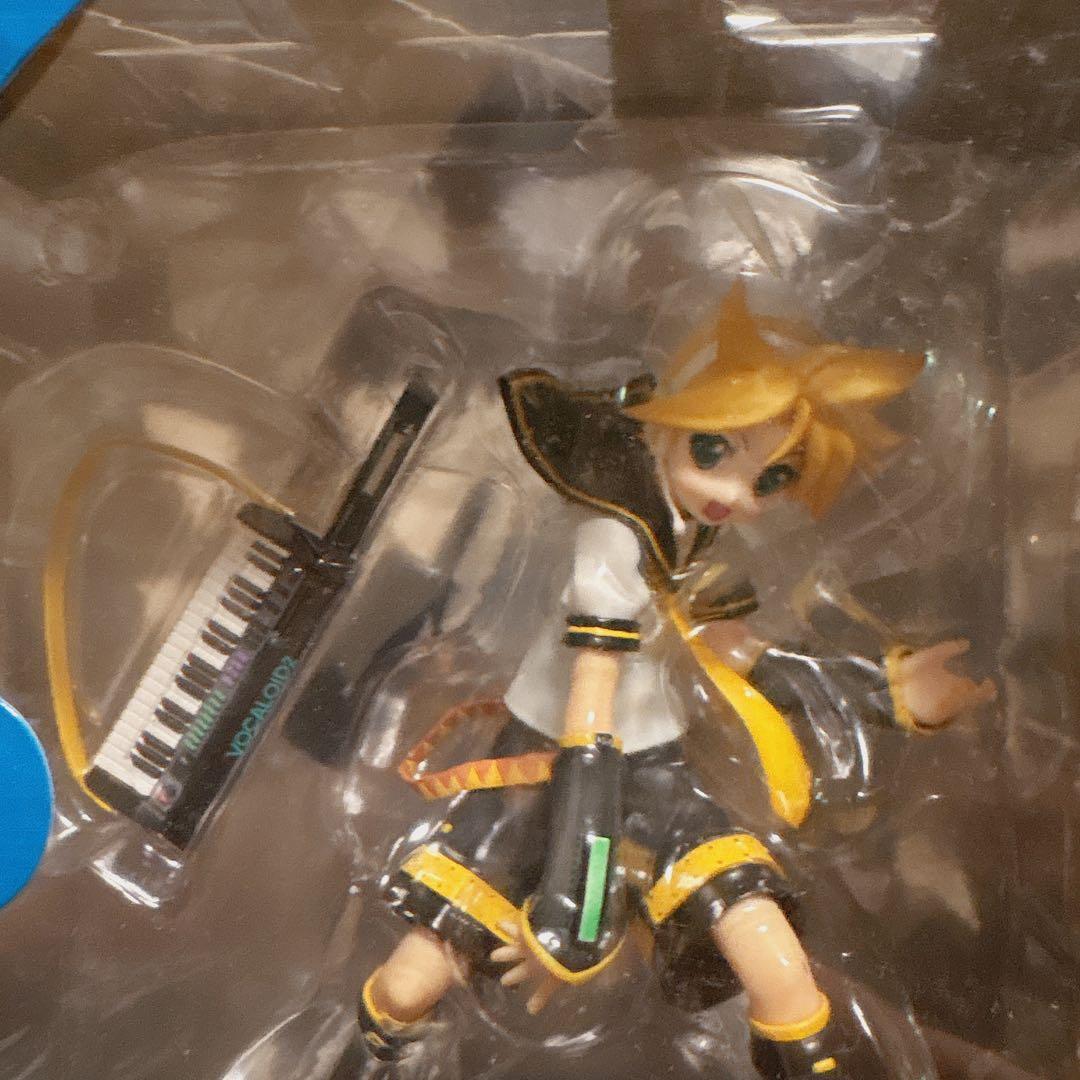 グッスマ 鏡音リン・レン 1/8スケールフィギュア