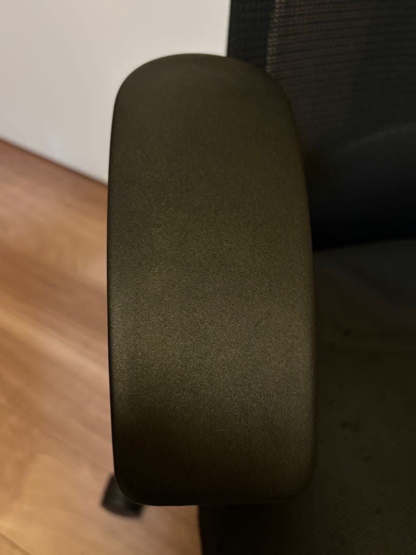 イトーキ アクトチェア ブラック+座面カバー付