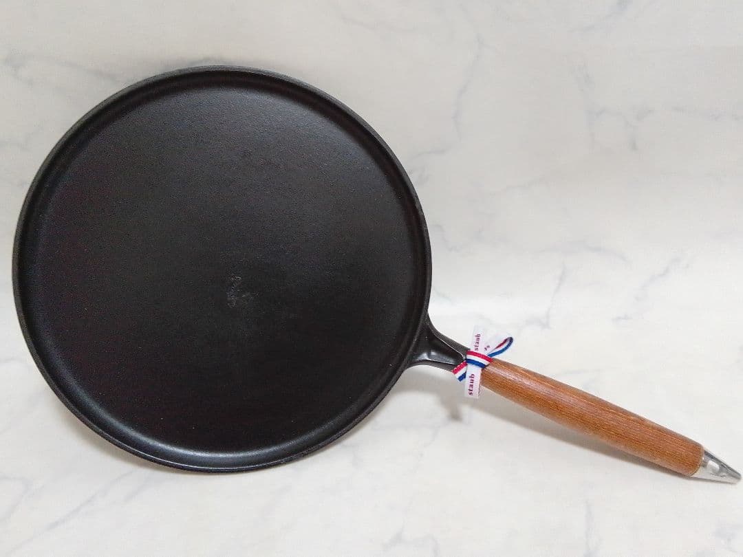 ☆美品☆ STAUB クレープパン 28cm ストウブ 木製ハンドル フライパン